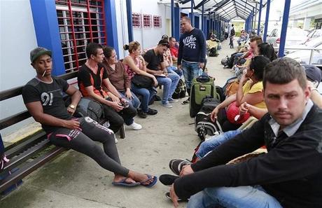 Acuerdan solución para cubanos en Costa Rica