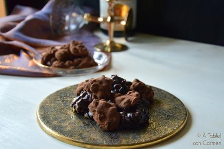 Rocas de Chocolate, Avellanas y Kikos y Feliz Año 2016