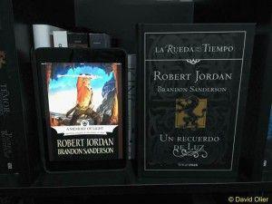 Un Recuerdo de Luz en versión eBook y papel