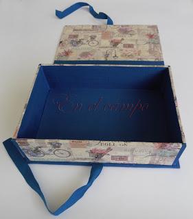 Mi primera caja de cartonaje.