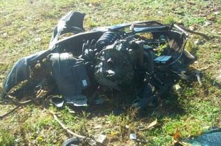 Mueren dos jóvenes por exceso velocidad.