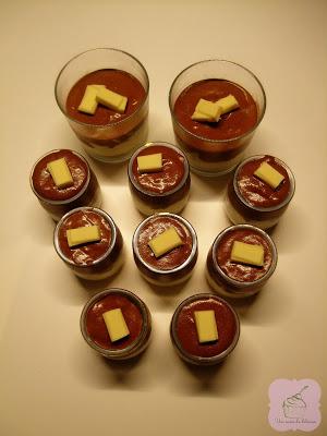 Cheesecake de mousse de chocolate en vasitos