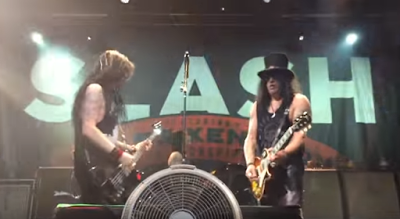 Slash toca 'Ace of Spades' de Motörhead en homenaje a Lemmy Kilmister
