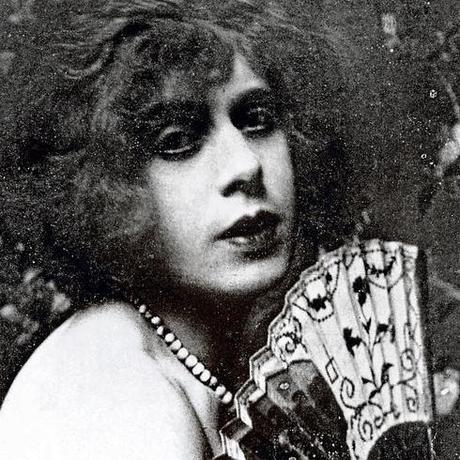 Lili_Elbe_1926--490x490