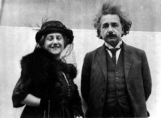 Einstein y su esposa Mileva/ Lo que usted crea regresa/ 2015: Las Mejores 20 Fotografías del National Geographic