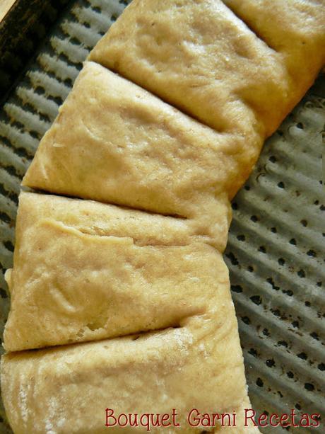 Rosca de Reyes enroscada para recibir el 2016 con muchas ilusiones Rosca de Reyes enroscada para recibir el 2016 con muchas ilusiones