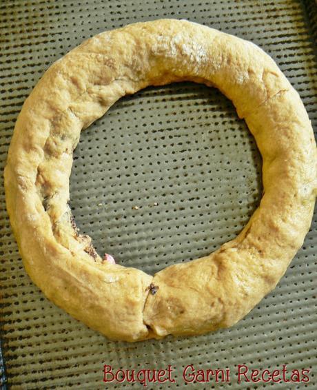 Rosca de Reyes enroscada para recibir el 2016 con muchas ilusiones Rosca de Reyes enroscada para recibir el 2016 con muchas ilusiones