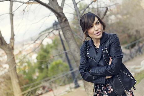 LADY DRESS AND LEATHER JACKET