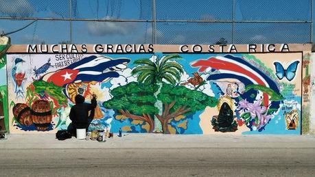 Pintura mural realizada por los cubanos varados en Costa Rica. (Cortesía de Ángel Luis Fernández, lector de '14ymedio')