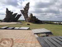 Escultura en el Ninth Forth de Kaunas (Lituania)
