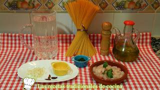 Espaguetis con gambas al ajillo
