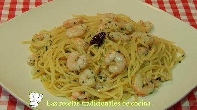 Pasta con gambas