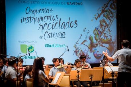 Concierto de Orquesta de Instrumentos Reciclados de Cateura en su reciente gira por España
