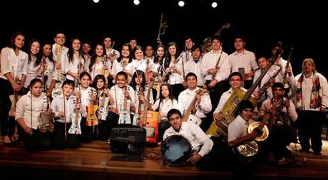 Orquesta de Instrumentos Reciclados de Cateura (Paraguay)