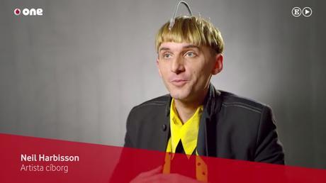 Neil Harbisson, el primer 'cyborg' en el mundo, que convierte el color en sonido