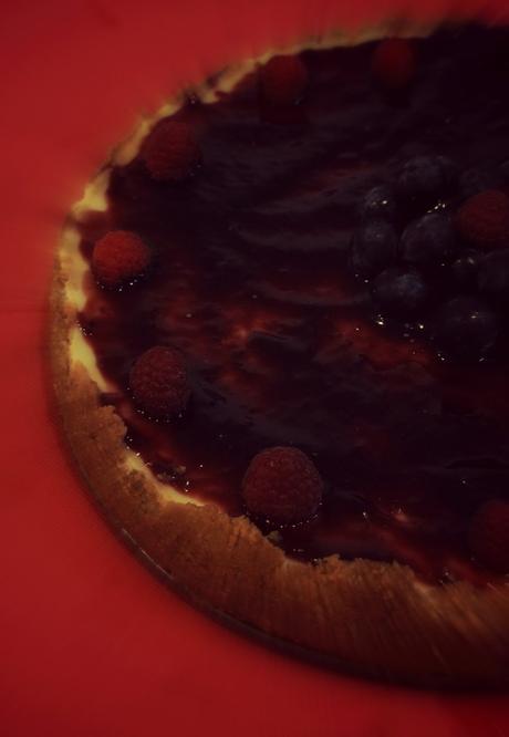 TARTA DE QUESO CON MERMELADA DE UVAS AL VINO