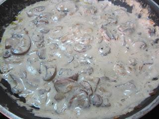 ESPAGUETTIS VEGANOS CON CHAMPIÑONES PORTOBELLO