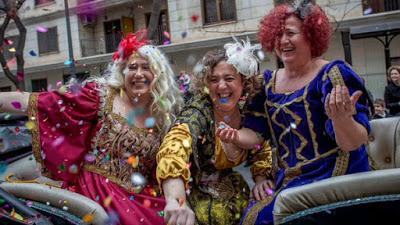 A Valencia llegaron las tres Reinas Magas y las protestas de la derecha.