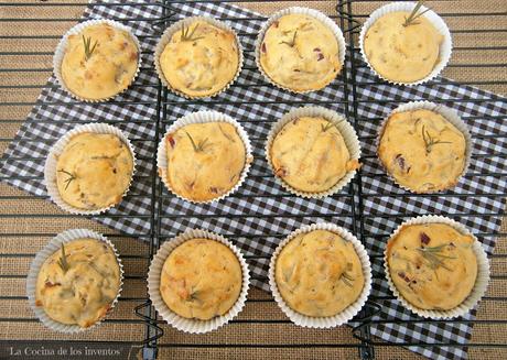 Muffins de Jamón, Cebolla y Romero