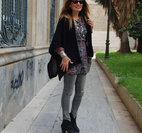 mINI dRESS & jEANS & pONCHO #nOUNIFORMES mINI dRESS & jEANS & pONCHO #nOUNIFORMES