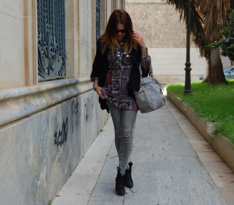 mINI dRESS & jEANS & pONCHO #nOUNIFORMES mINI dRESS & jEANS & pONCHO #nOUNIFORMES