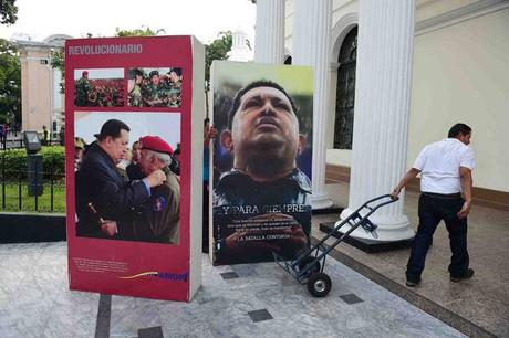 Chávez prohibió usar su imagen