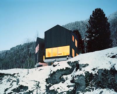 Cabaña Moderna de Montaña