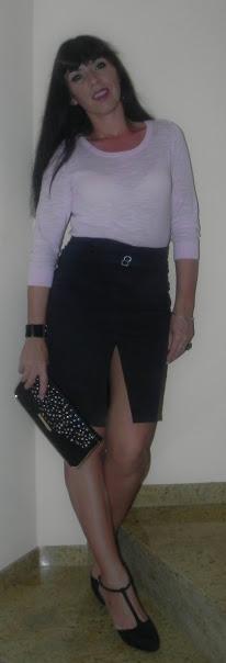 Falda rescatada (look, manicura y outfit)