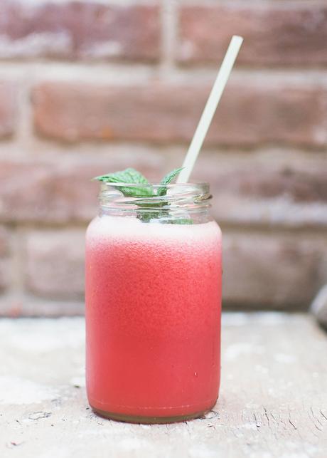 licuados-jugos-detox-post-fiestas-despues-adelgazar-dieta-sandia-receta-frutilla