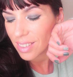 Verde menta...también en invierno (look, manicura y outfit)