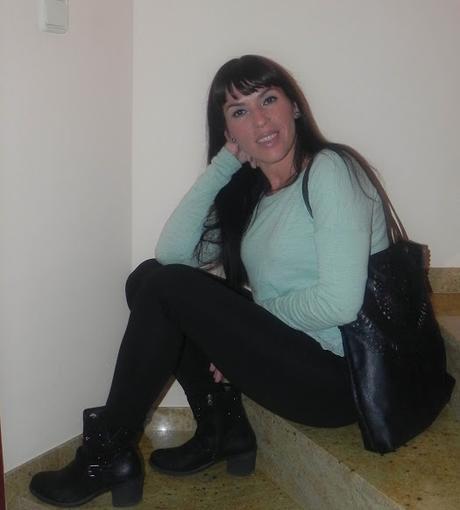 Verde menta...también en invierno (look, manicura y outfit)