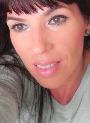 Verde menta...también en invierno (look, manicura y outfit)