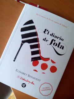 Reseña: El diario de Lola - Elísabet Benavent