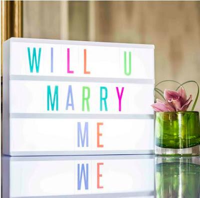 Pon una caja de luz en tu boda