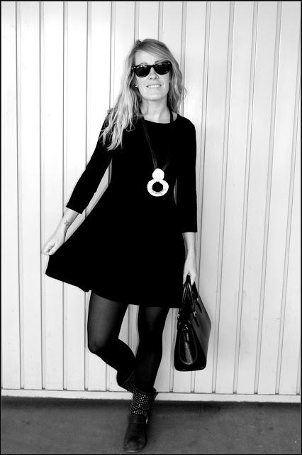 Vestido Evasé Negro - LBD