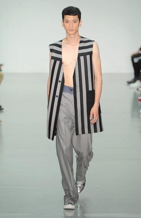 SS16 Trend Alert: Vertical Stripes