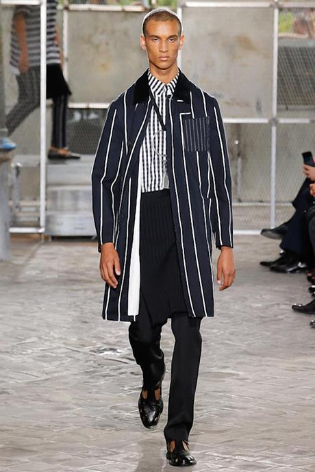 SS16 Trend Alert: Vertical Stripes