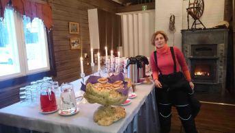 Safari con motos de nieve, renos y huskies Safari con motos de nieve, renos y huskies