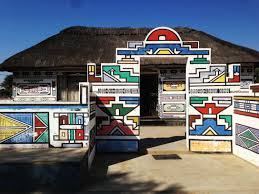 La  tribu sudafricana Ndebele.