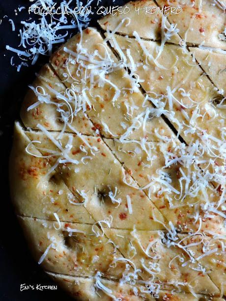 Focaccia con queso de oveja envejecida en manteca!