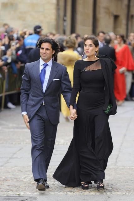Lourdes Montes con vestido de Roberto Diz - Foto: www.bodamas.com