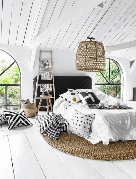 usos-decorativos-escalera-madera Escalera de madera como revistero