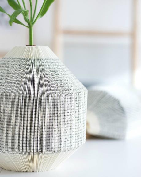 DIY Jarrón reciclando un libro