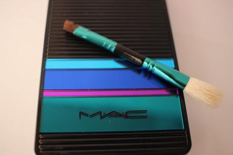 ENCHANTED EVE EYES DE MAC.