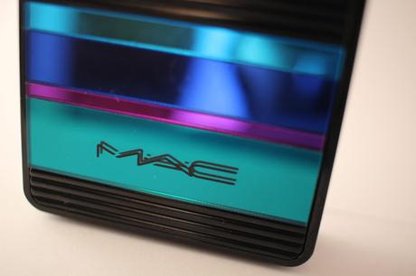 ENCHANTED EVE EYES DE MAC.