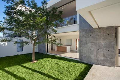 Casa Vanguardista en Rodenbosh