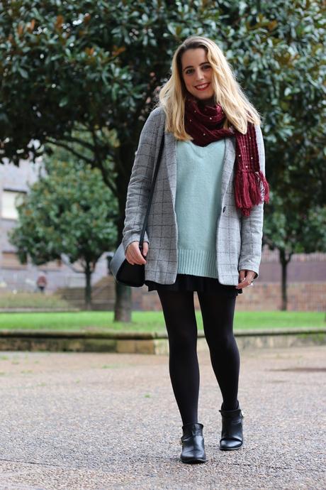 Outfit con falda en invierno