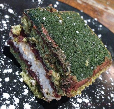 Pastel de te verde Koryo baco y boca