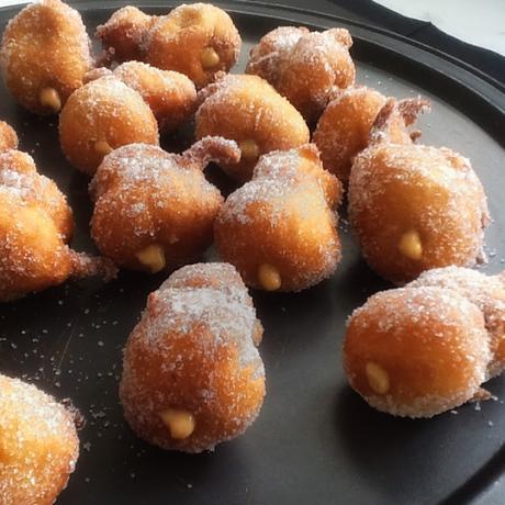 BUÑUELOS RELLENOS DE MASCARPONE Y TURRON