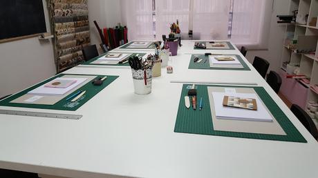 Taller de encuadernación tradicional en Bilbao.